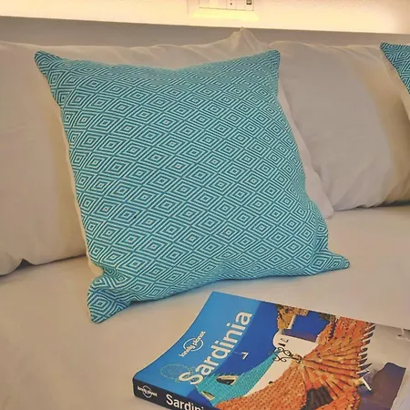 Torre Lazzaretto Seafront House *